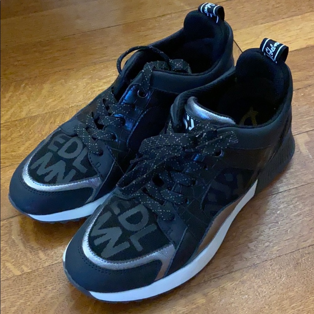 Sam Edelman sneakers in excellent condition